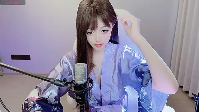 Snapshot of eveminii chatting on 3, 12, 2024 eveminii online show from 3, 12, 2024