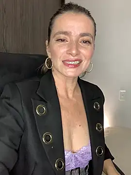 Liloo8923 online show from 15, 1, 2026