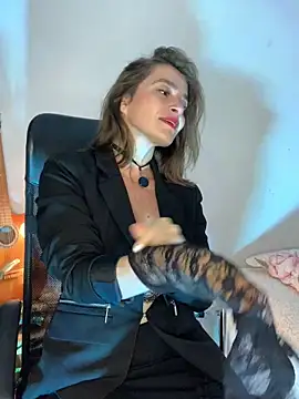 Liloo8923 online show from 29, 3, 2026