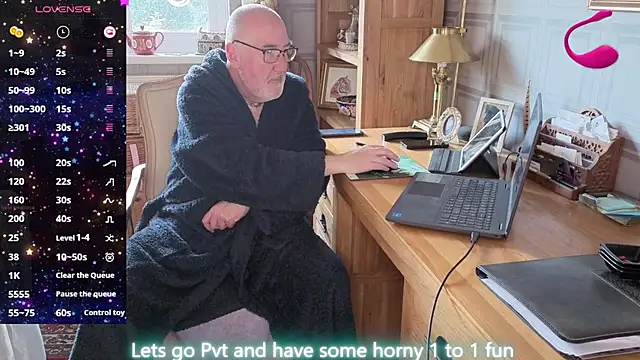 Adamdaddybear online show from 8, 4, 2026