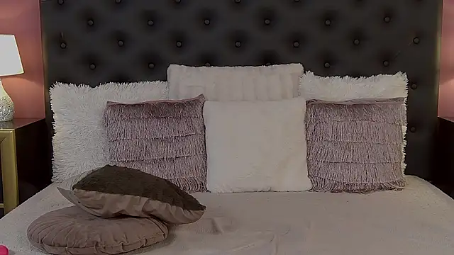 JaquelineM online show from 3, 2, 2026