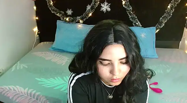 Miapeyton online show from 13, 12, 2024