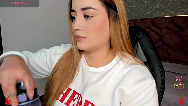 Snapshot of Lucia_star__ chatting on 11, 1, 2025 Lucia star   online show from 11, 1, 2025
