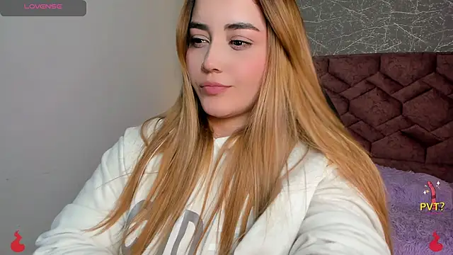 Snapshot of Lucia_star__ chatting on 28, 1, 2025 Lucia star   online show from 28, 1, 2025