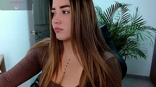 Snapshot of Lucia_star__ chatting on 16, 5, 2026 Lucia star online show from 16, 5, 2026