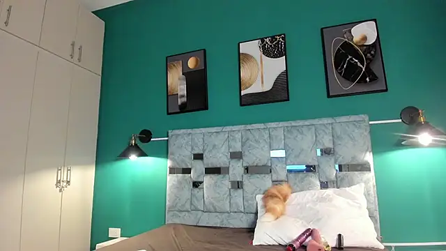 MAVIE IVANOVA online show from 2, 2, 2026