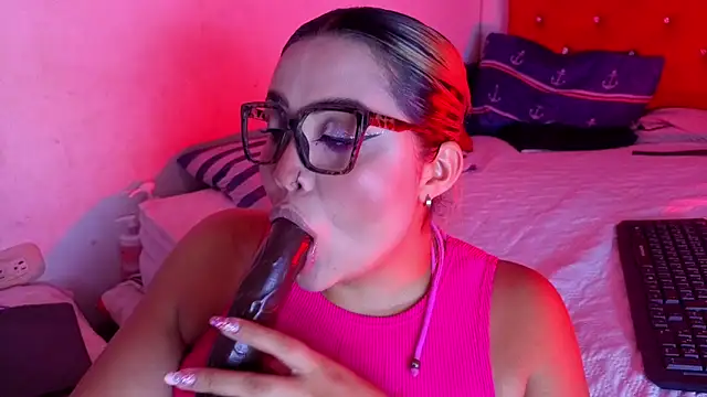 Snapshot of Agatha_humidity chatting on 10, 5, 2026 Agatha humidity online show from 10, 5, 2026