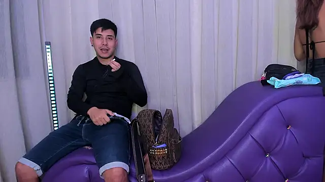 Yourslust  online show from 9, 2, 2026