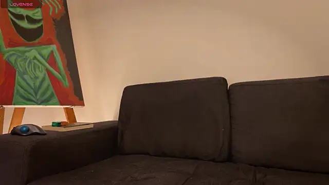 Snapshot of TheLeinad_Live chatting on 28, 10, 2025 TheLeinad Live online show from 28, 10, 2025