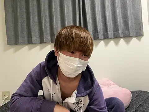 Snapshot of onimakura chatting on 8, 4, 2026 onimakura online show from 8, 4, 2026