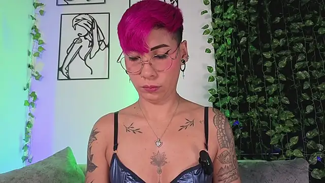 MiaMorgan  online show from 19, 1, 2026