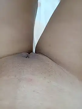 Snapshot of Khaleyssi chatting on 28, 12, 2024 Khaleyssi online show from 28, 12, 2024