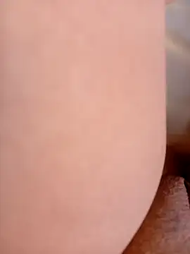 Snapshot of Khaleyssi chatting on 11, 3, 2025 Khaleyssi online show from 11, 3, 2025