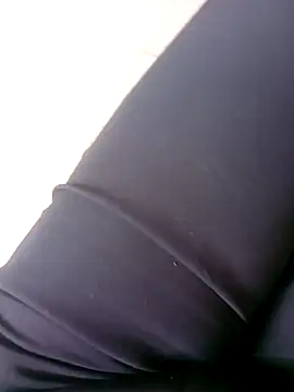 Snapshot of Khaleyssi chatting on 3, 3, 2026 Khaleyssi online show from 3, 3, 2026