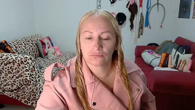 emperabigbootybigass online show from 27, 3, 2026