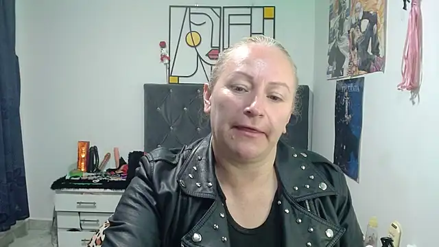 emperabigbootybigass online show from 22, 5, 2026