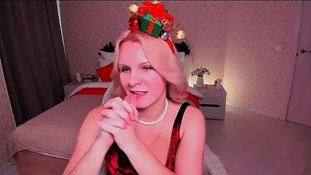 Louisa Bay online show from 28, 12, 2024