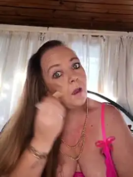 Snapshot of Kimmyb777 chatting on 4, 5, 2026 Kimmyb777 online show from 4, 5, 2026