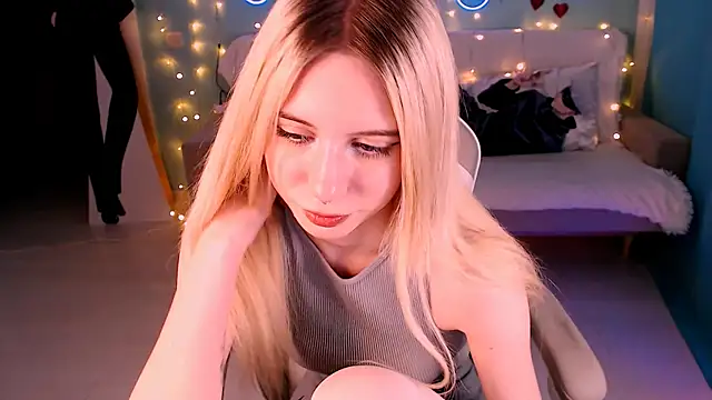 Snapshot of Sweet_Richal chatting on 14, 3, 2025 Sweet Richal online show from 14, 3, 2025