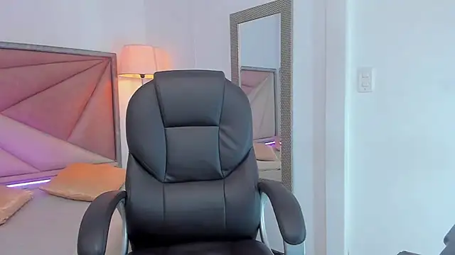 GiaFu online show from 15, 2, 2025