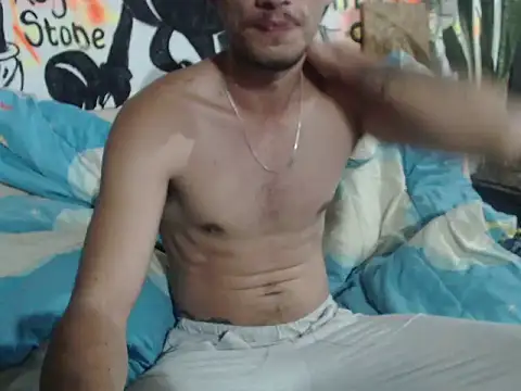 Snapshot of roystonee01 chatting on 9, 9, 2025 roystonee01 online show from 9, 9, 2025