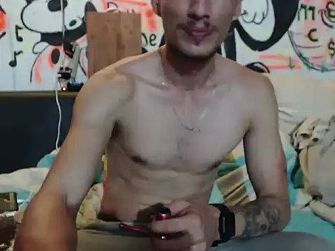 Snapshot of roystonee01 chatting on 19, 9, 2025 roystonee01 online show from 19, 9, 2025