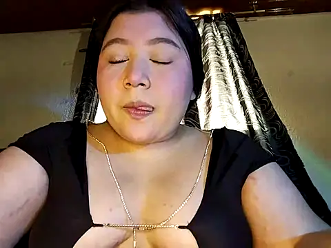 Snapshot of sharyl_24 chatting on 11, 10, 2025 sharyl 24 online show from 11, 10, 2025