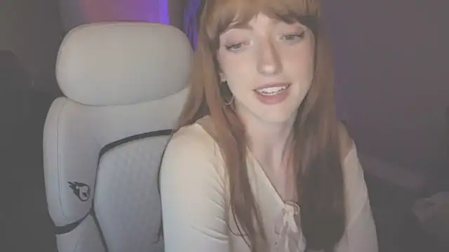 Snapshot of foxxyyyred chatting on 9, 6, 2026 foxxyyyred online show from 9, 6, 2026