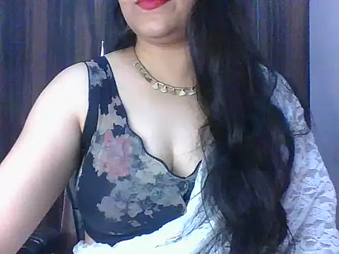 Snapshot of santurmom chatting on 3, 7, 2026 santurmom online show from 3, 7, 2026