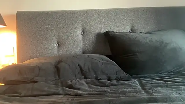 Leylah Linda online show from 25, 2, 2026