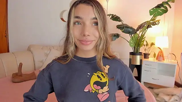 Mollymoon1 online show from 23, 2, 2026