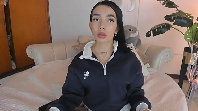 Mollymoon1 online show from 1, 4, 2026