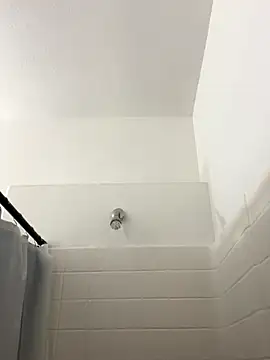 AlyssiaAmoreXO online show from 25, 11, 2025