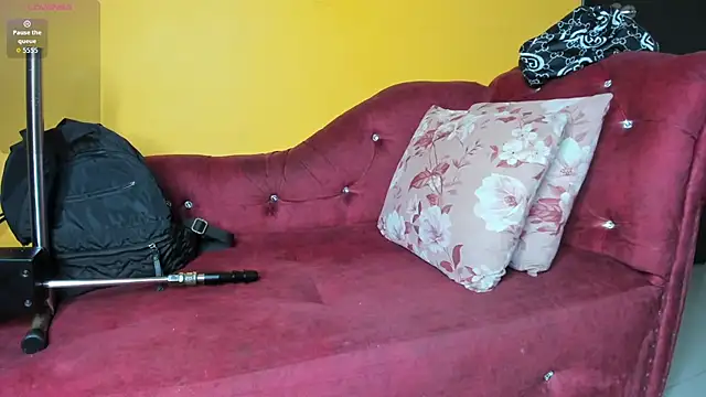 valeria hurtado online show from 2, 10, 2025