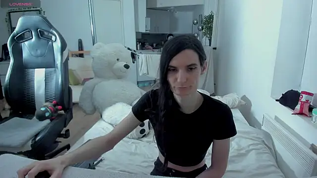 CeriseLapine online show from 16, 3, 2025