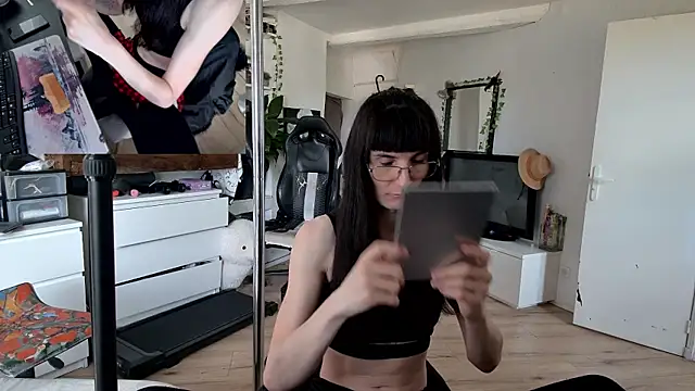 CeriseLapine online show from 15, 11, 2025