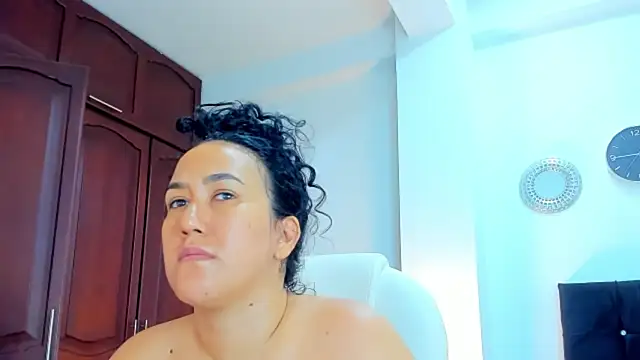Snapshot of kathyajhonss chatting on 20, 4, 2026 kathyajhonss online show from 20, 4, 2026