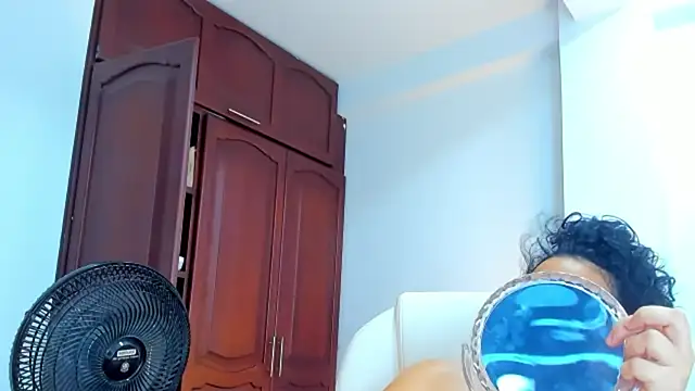 Snapshot of kathyajhonss chatting on 25, 4, 2026 kathyajhonss online show from 25, 4, 2026