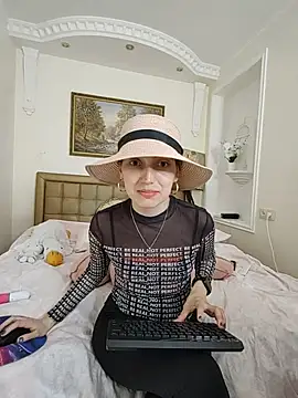 Snapshot of Iren chatting on 20, 4, 2026 Iren online show from 20, 4, 2026