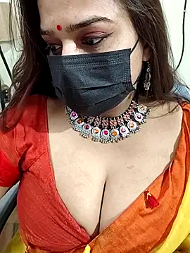 Snapshot of AzadPanchi2024 chatting on 5, 10, 2025 AzadPanchi2024 online show from 5, 10, 2025