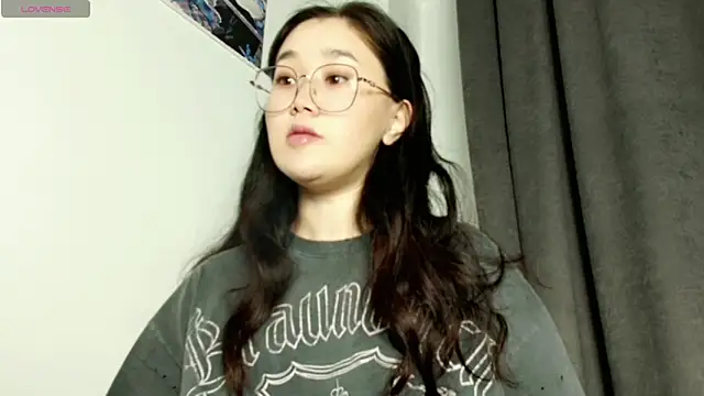 Jennatyan online show from 9, 3, 2025