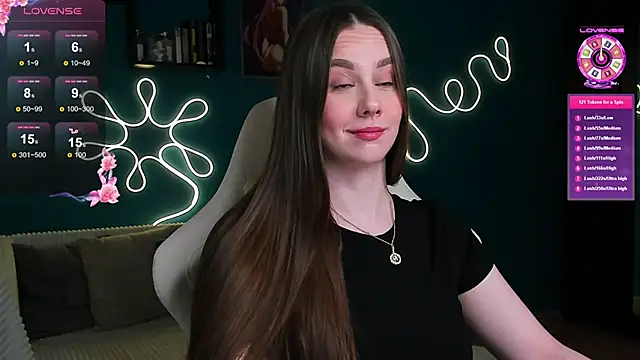 Snapshot of katie_taylorr chatting on 2, 11, 2025 katie taylorr online show from 2, 11, 2025