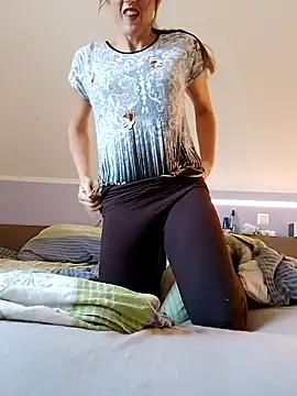 Hexe12346 online show from 20, 2, 2025