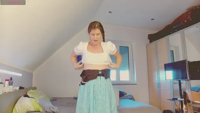 Hexe12346 online show from 9, 3, 2025