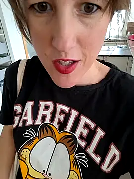 Hexe12346 online show from 12, 3, 2025