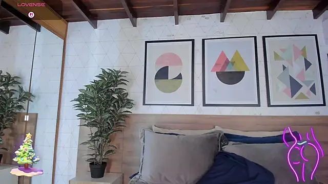 Snapshot of MiaKay1 chatting on 19, 12, 2025 MiaKay1 online show from 19, 12, 2025