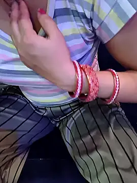 Snapshot of kaveerpooja947 chatting on 19, 4, 2026 kaveerpooja947 online show from 19, 4, 2026