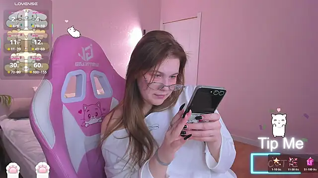 Colleen Blake online show from 3, 12, 2025