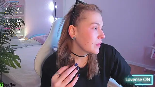 Snapshot of Colleen_Blake chatting on 2, 2, 2026 Colleen Blake online show from 2, 2, 2026