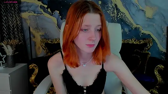 Snapshot of MagicLilu chatting on 13, 12, 2024 MagicLilu online show from 13, 12, 2024